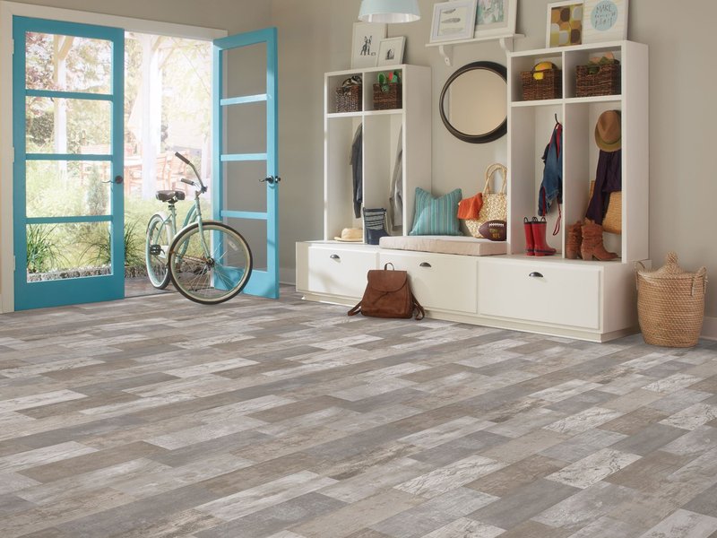 Why luxury vinyl flooring is ideal for pet-friendly homes